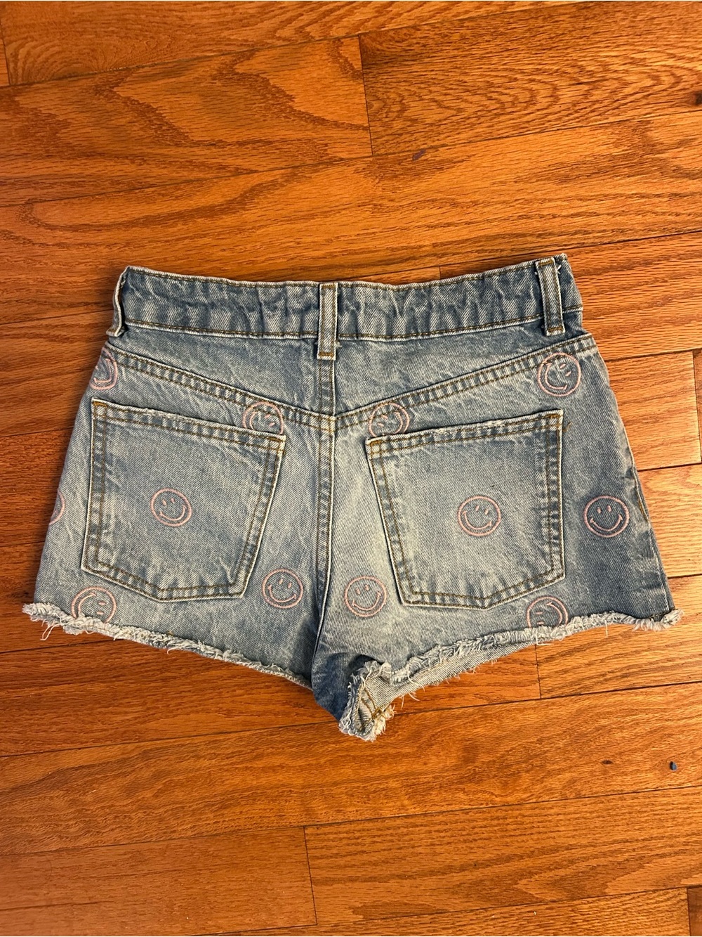 Zara Light Blue Denim Shorts with Pink Smiley Embroidery Girls 10 - Picture 2 of 3